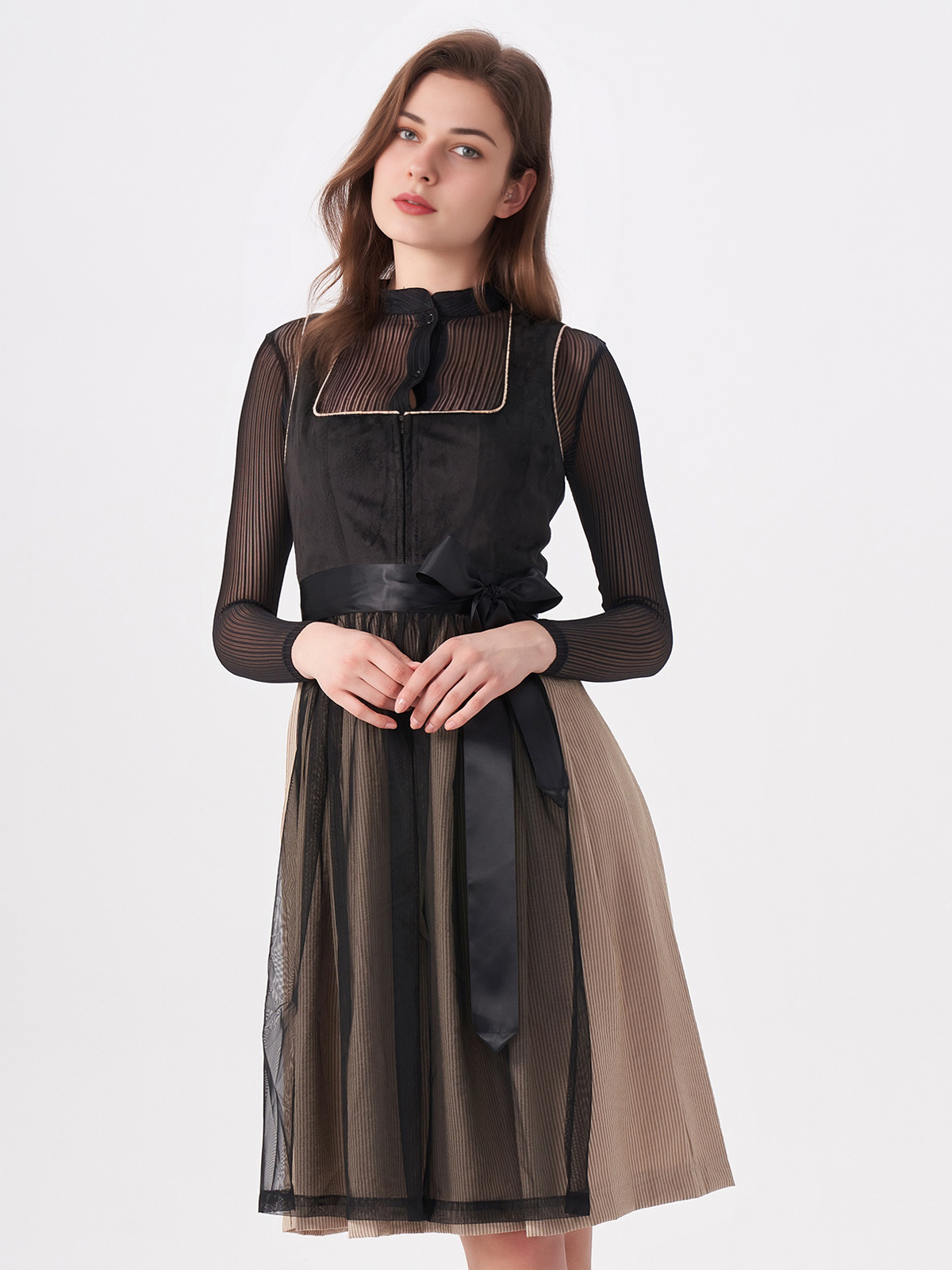 Dirndl in Türkis Blau