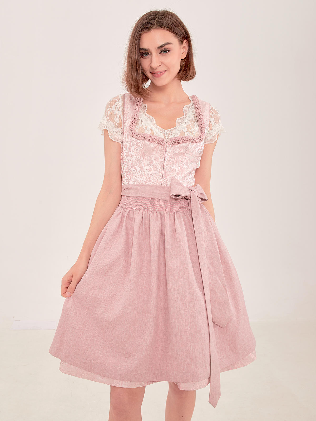 Braun Blaues Dirndl mit rosa Bluse