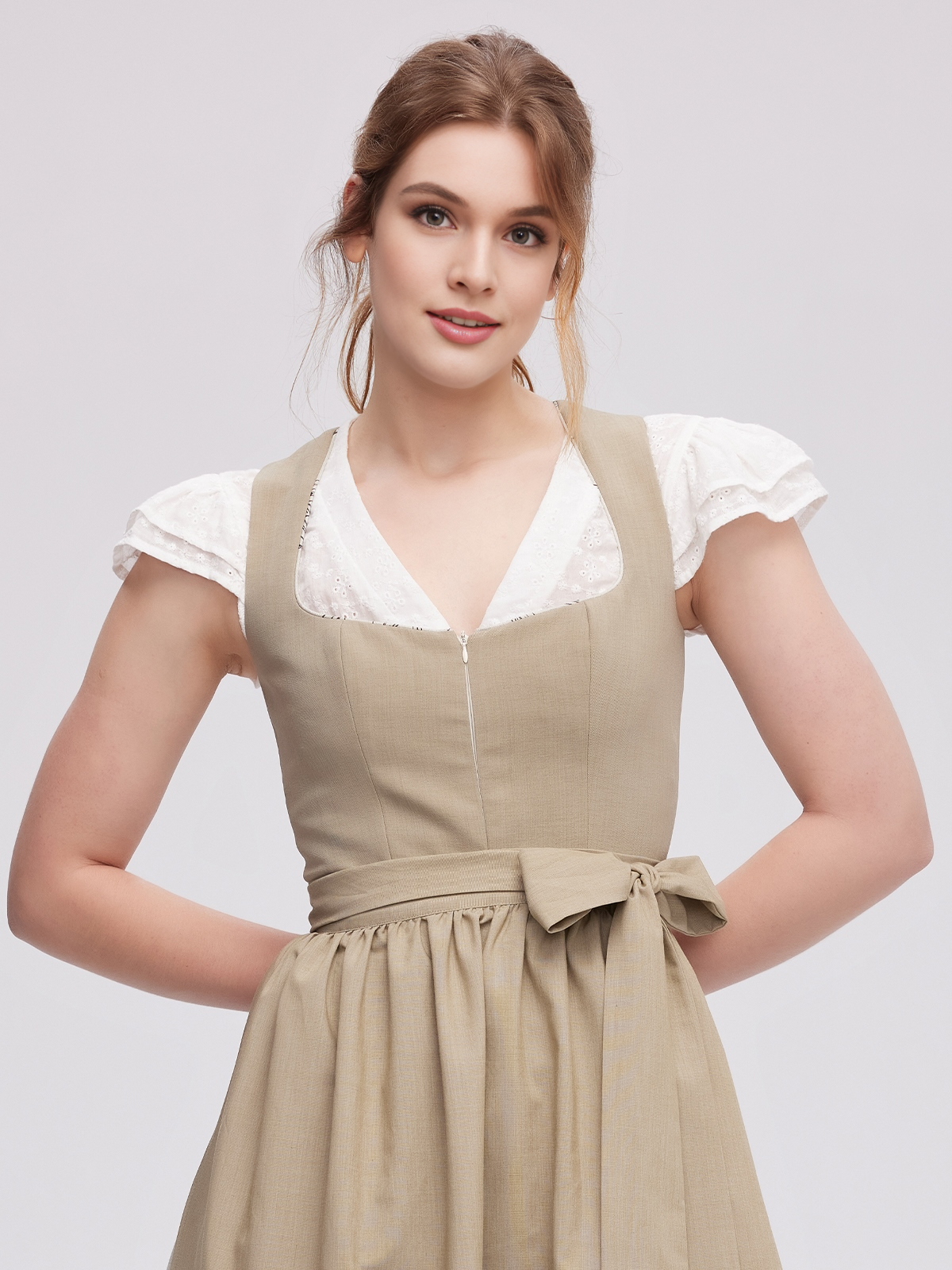 Dirndl in Grün