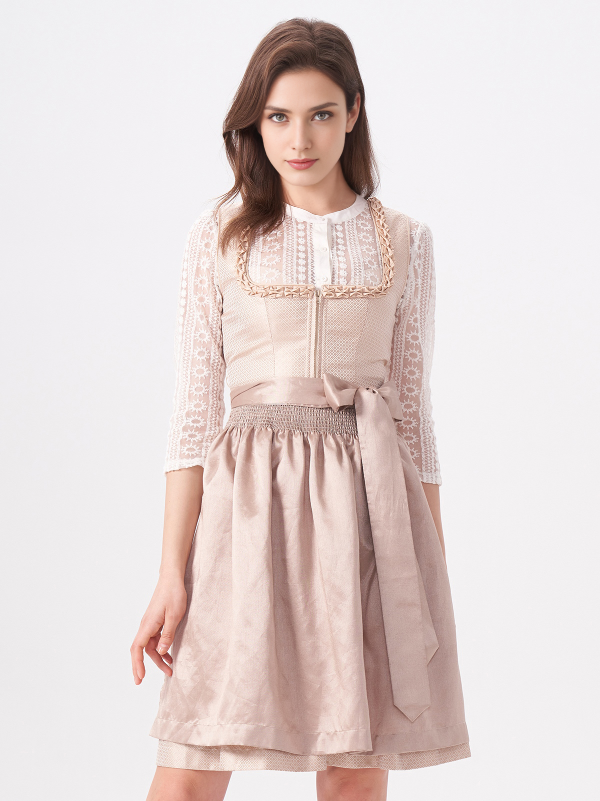 Elegante Langarm Dirndl Bluse in Beige
